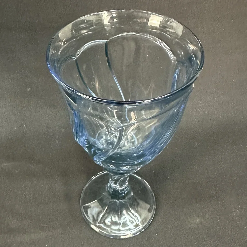 Noritake 'Sweet Swirl  -‎ Light Blue' 7 1/2
